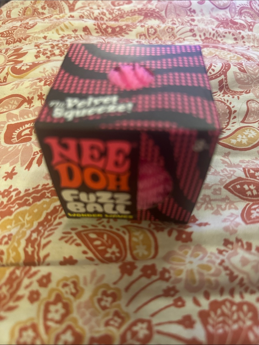 Nee doh Fuzz Ball Squeezy Stress Ball - Pink